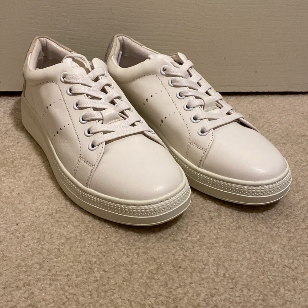 Lola Cruz White Leather Sneakers Silver Rhinestone Smile Wink Size 37 - Picture 2 of 14